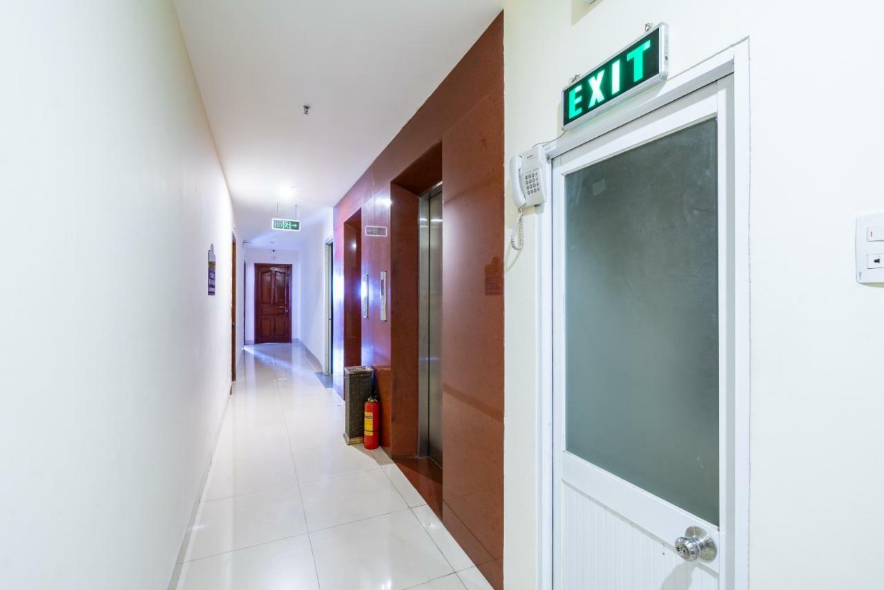 Oyo 375 Hoa Binh Hotel Da Nang Exteriör bild