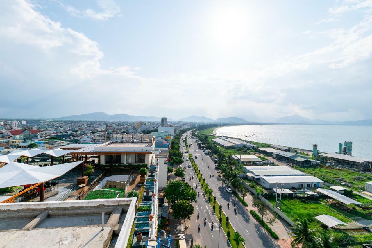 Oyo 375 Hoa Binh Hotel Da Nang Exteriör bild