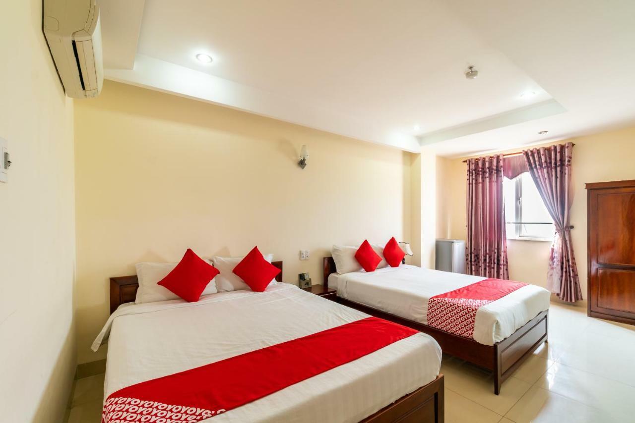 Oyo 375 Hoa Binh Hotel Da Nang Exteriör bild