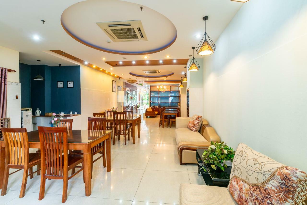 Oyo 375 Hoa Binh Hotel Da Nang Exteriör bild