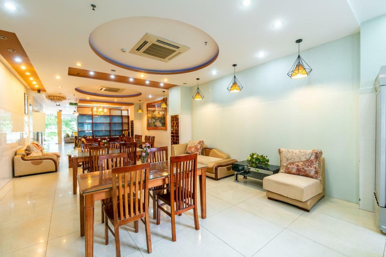 Oyo 375 Hoa Binh Hotel Da Nang Exteriör bild