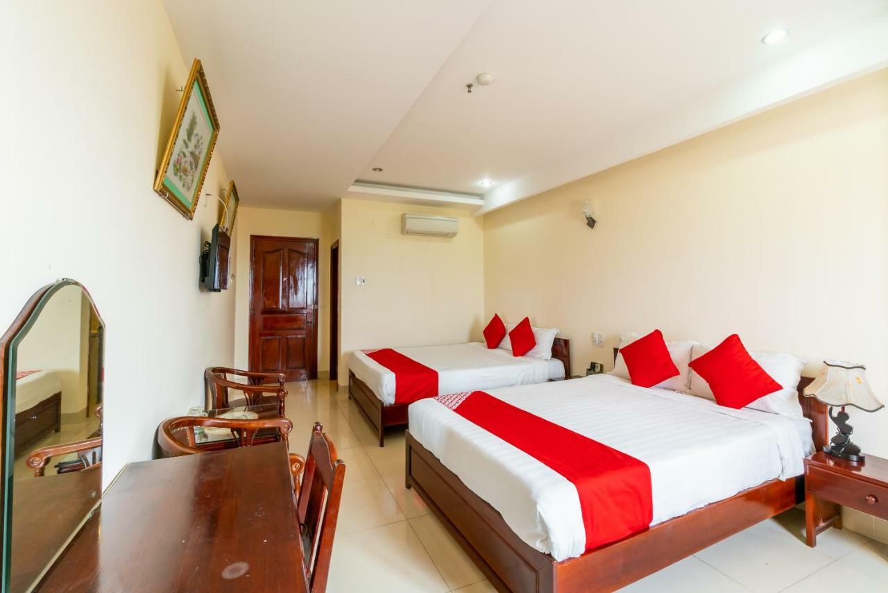 Oyo 375 Hoa Binh Hotel Da Nang Exteriör bild