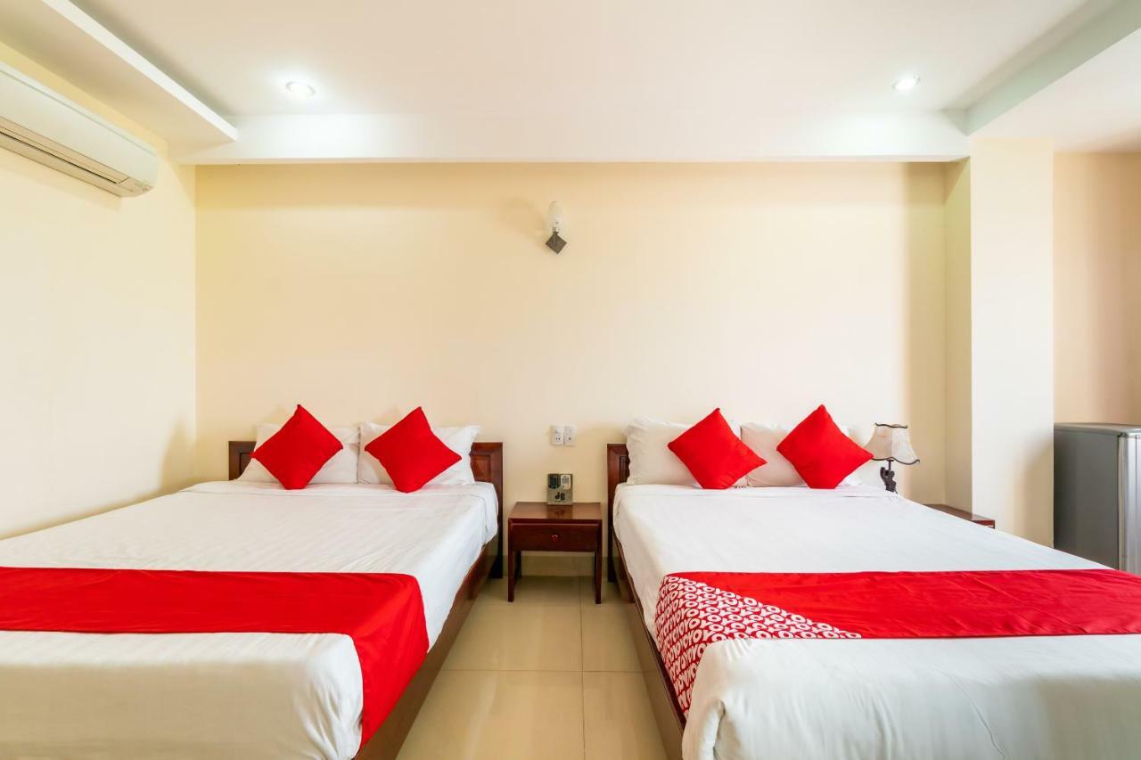 Oyo 375 Hoa Binh Hotel Da Nang Exteriör bild